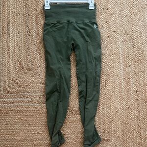Olive Green Ribbed Waist Leggings